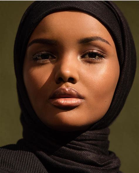 hot muslim woman|Halima Aden Makes History as the First Model to。